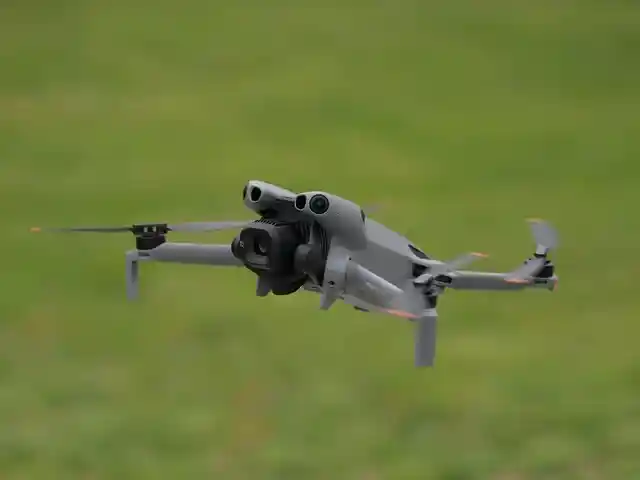 Insta360 Flow 2稳定器震撼来袭,429元开启全景拍摄新体验