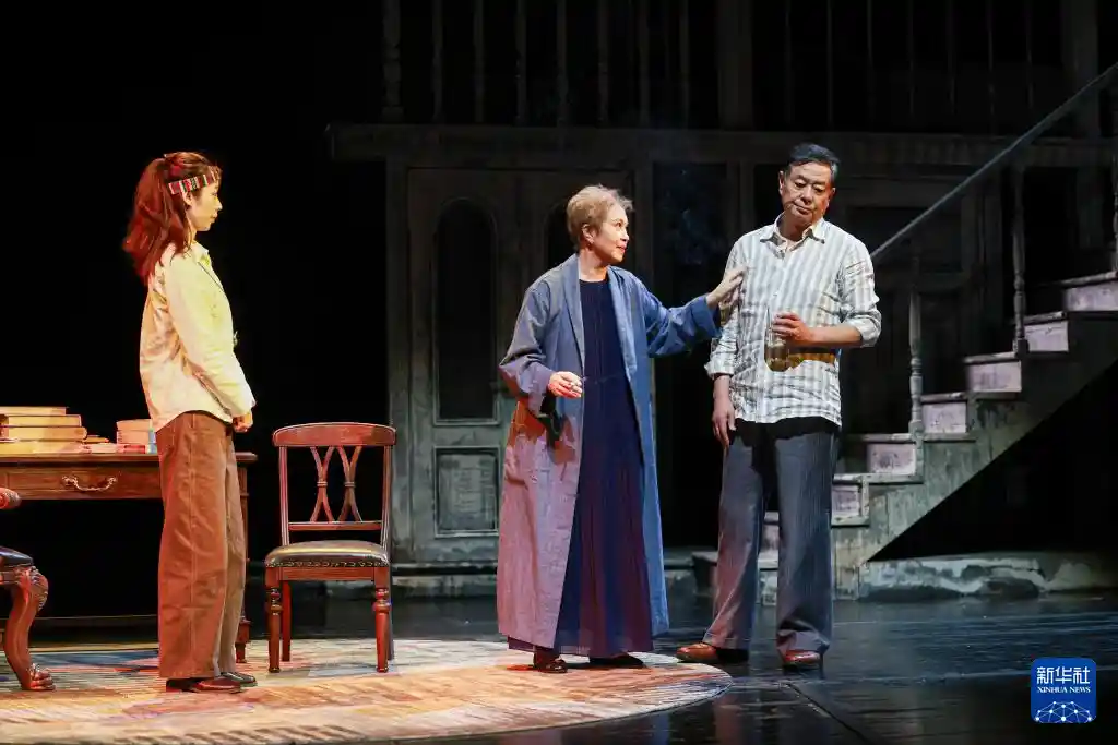 《小郡之秋》首演：外国戏剧的中国式新生