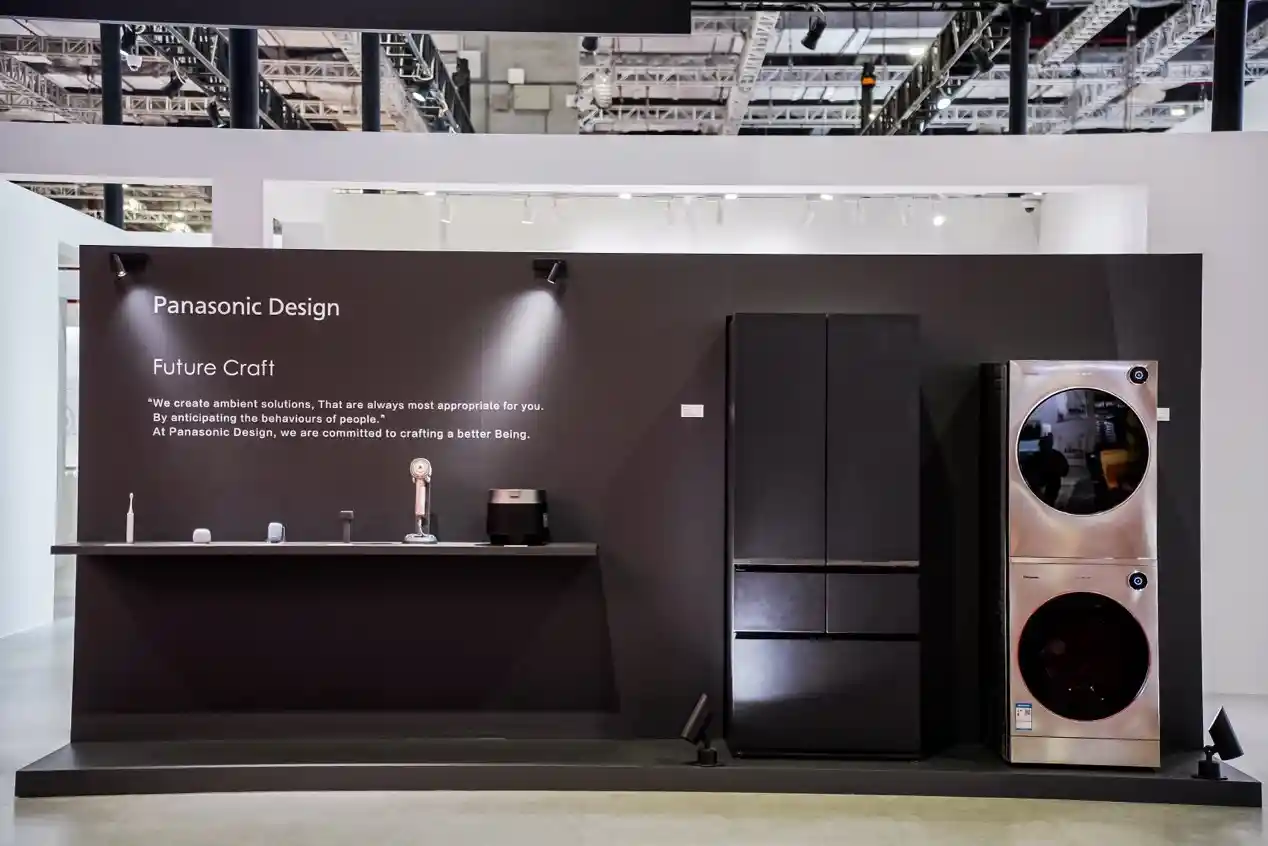 松下2025进博会：AI双翼驱动，智领中国未来