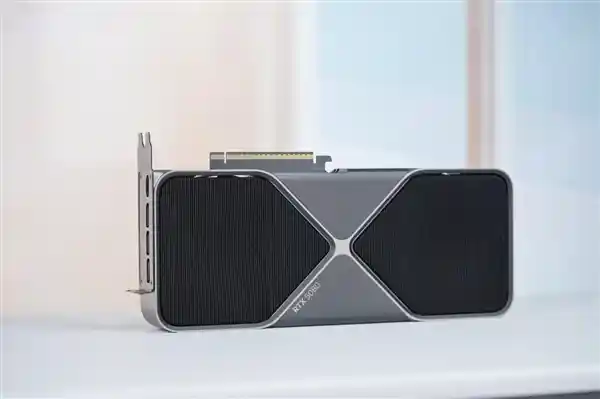 华硕GPU Tweak III重磅升级：精准调控帧率，完美适配NVIDIA驱动