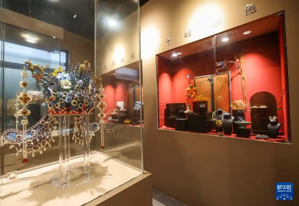 慈溪艺术村爆火出圈：泥土里长出的文创经济新范式