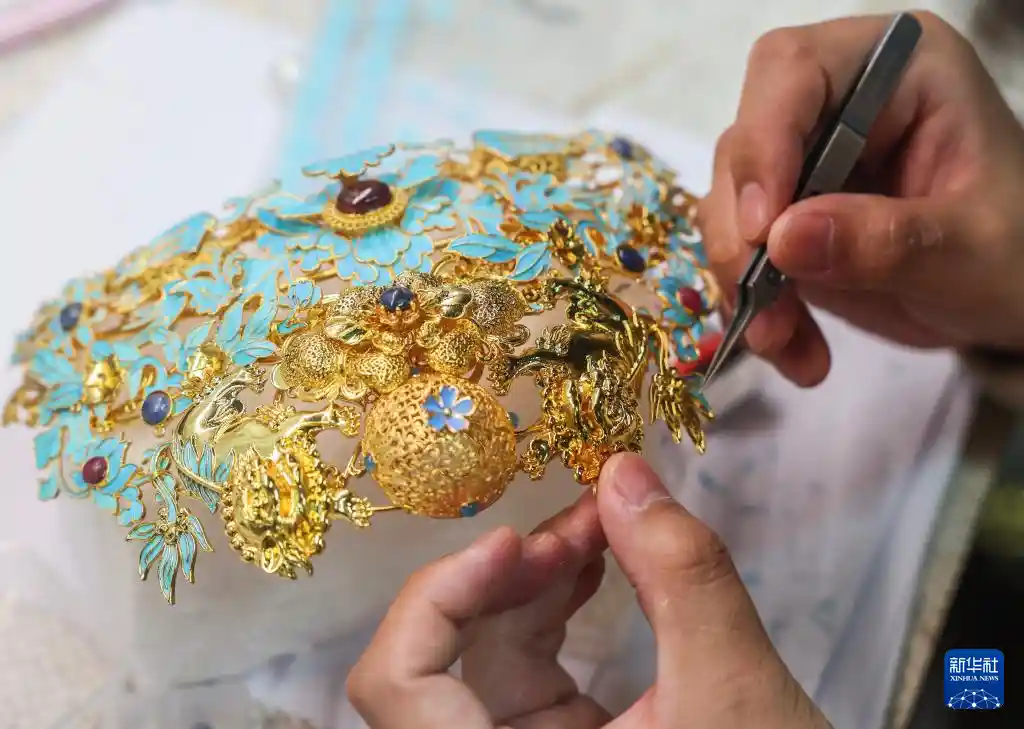 慈溪艺术村爆火出圈：泥土里长出的文创经济新范式