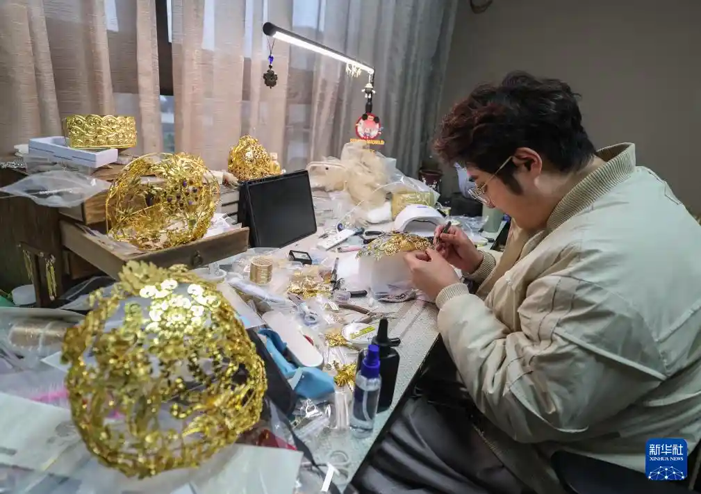 慈溪艺术村爆火出圈：泥土里长出的文创经济新范式