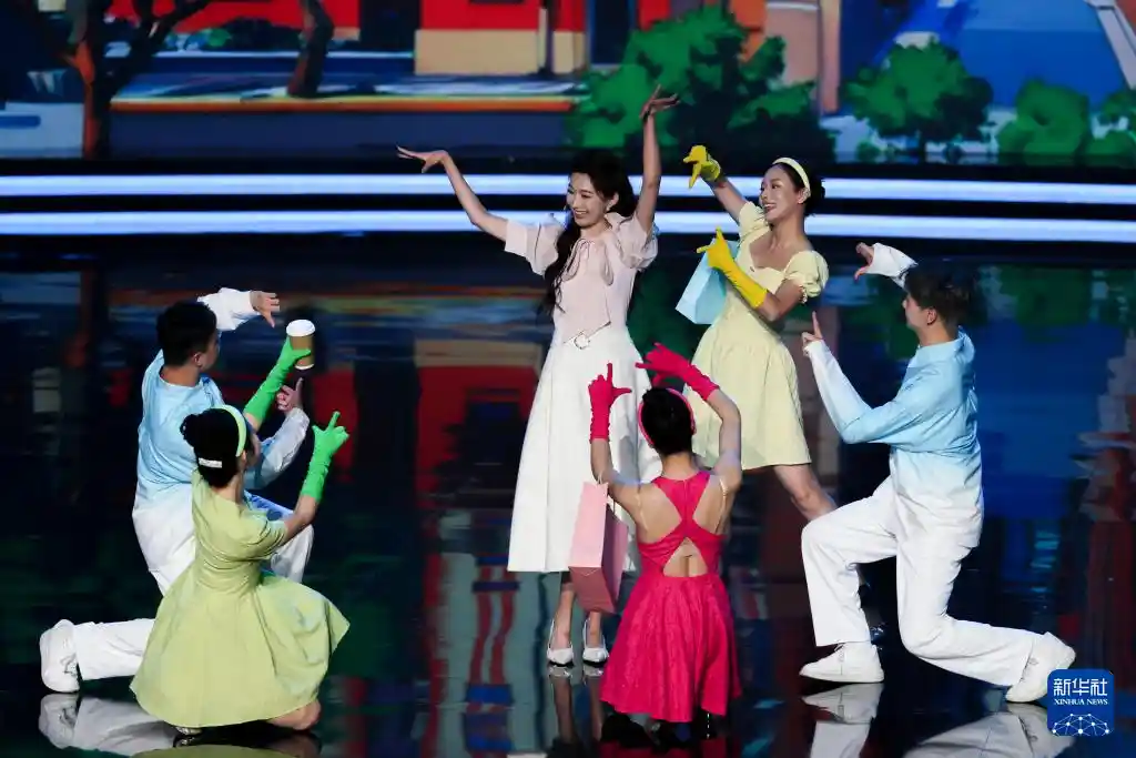 2025两岸青年汇:创新展演点亮沪上文化新地标