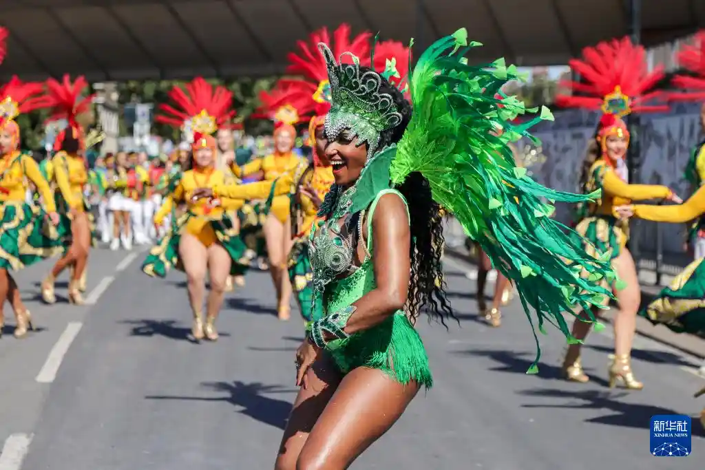 狂欢盛宴落幕！诺丁山街头派对点燃伦敦夏末激情