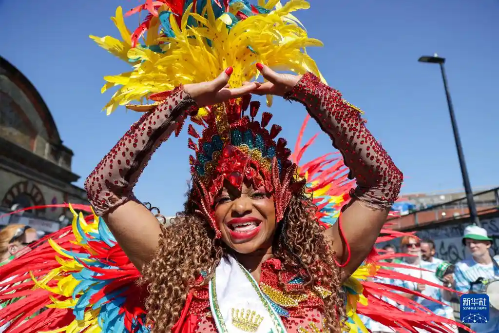 狂欢盛宴落幕!诺丁山街头派对点燃伦敦夏末激情