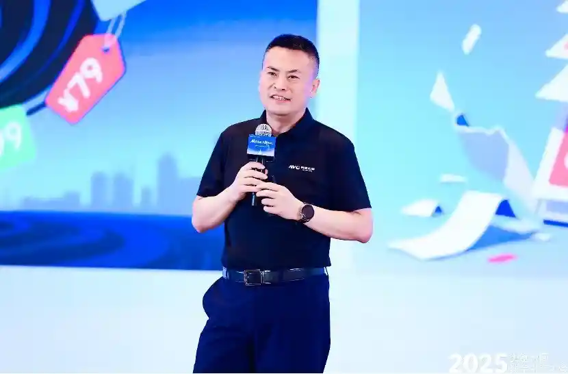 海信100E8Q Pro引爆2025数字生态大会,家电革新从此开启