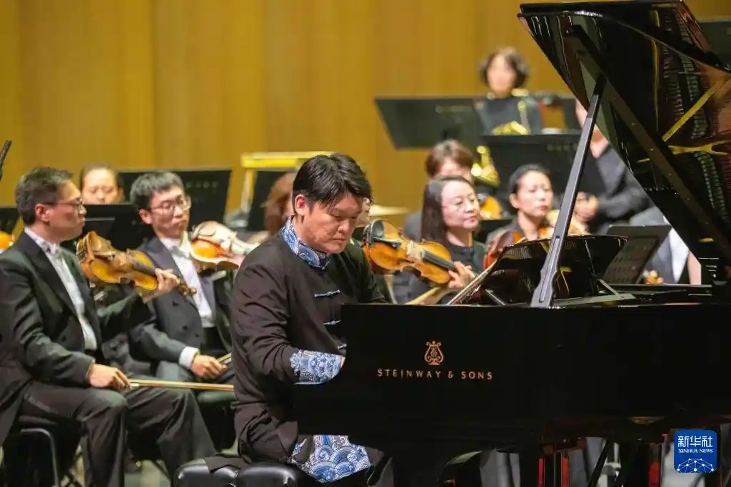大河回响——内蒙古奏响《黄河》交响史诗之夜