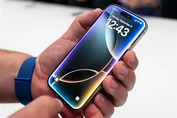 苹果还在画饼?这些安卓黑科技iPhone早已落后!